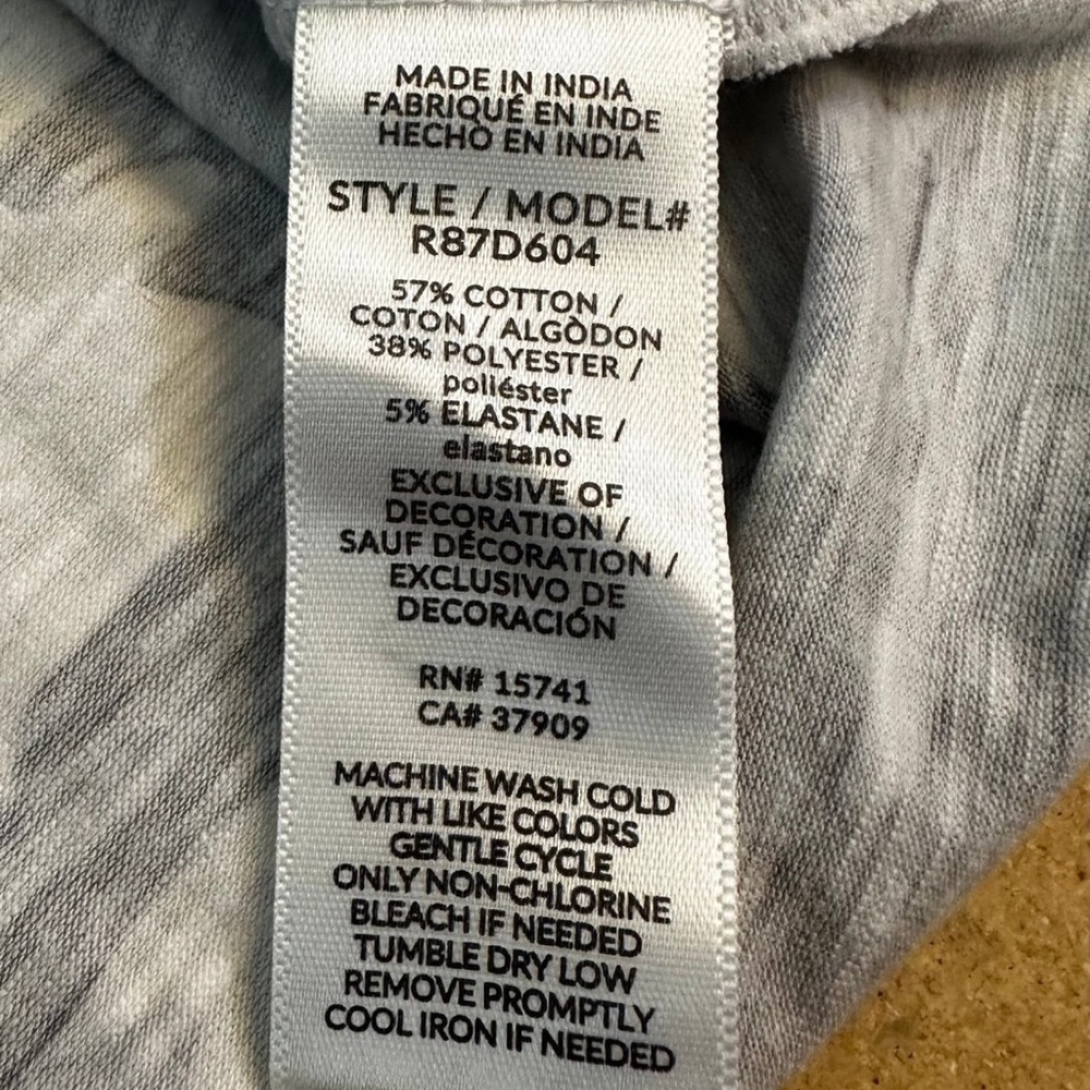 Splendid Peach & Gray Camoflauge PJ or Loungewear Set - Size Medium - Picture 12 of 12